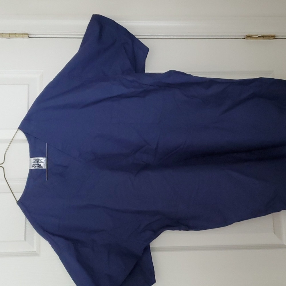 Scrubs top and bottom XL